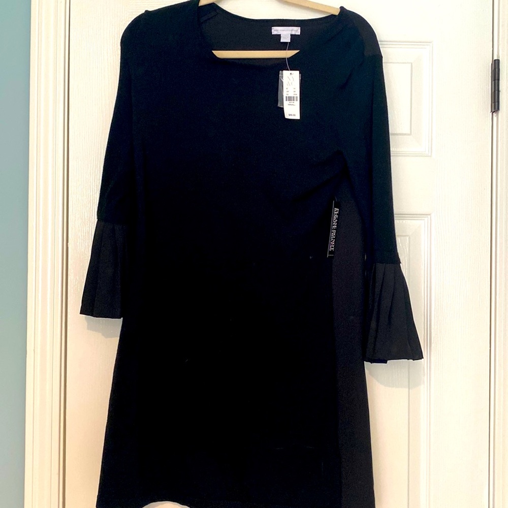 New York & Company NWT Black Pleated Bell Sleeve Shift Dress XS